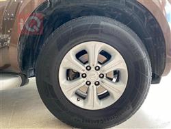 نيسان نافارا